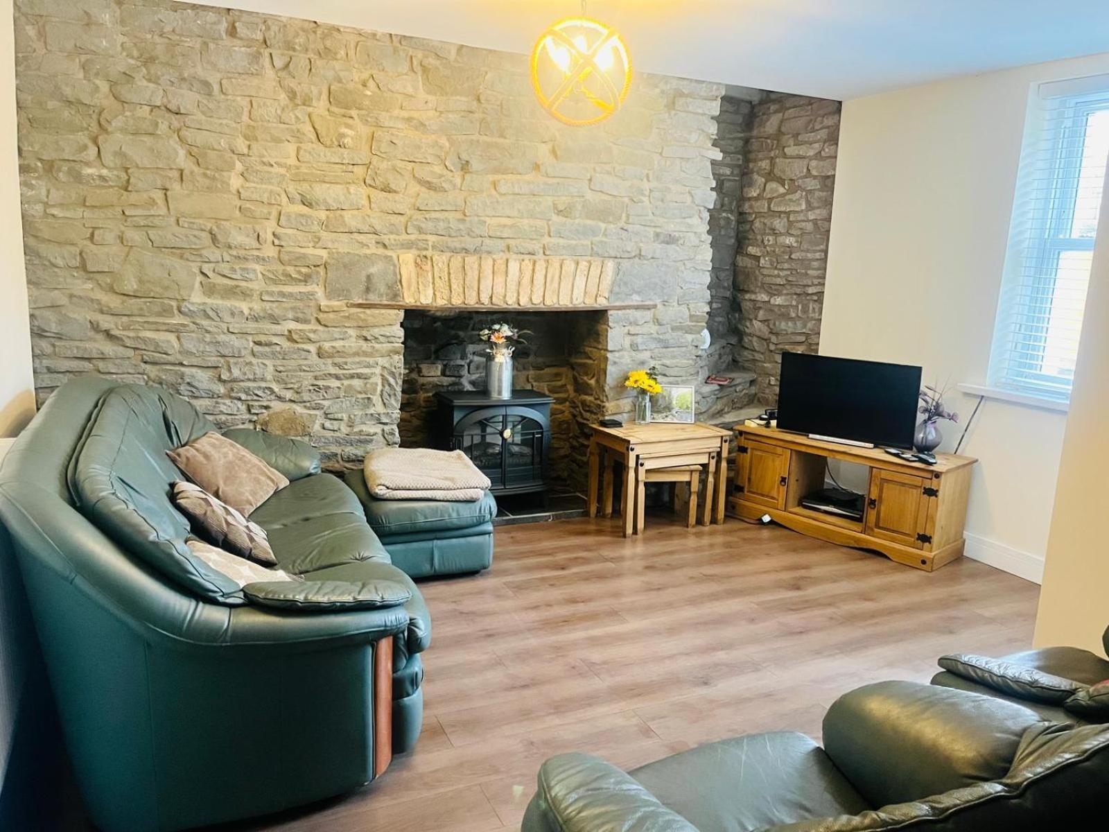 Ferienwohnung Rj S House Merthyr Tydfil Exterior foto